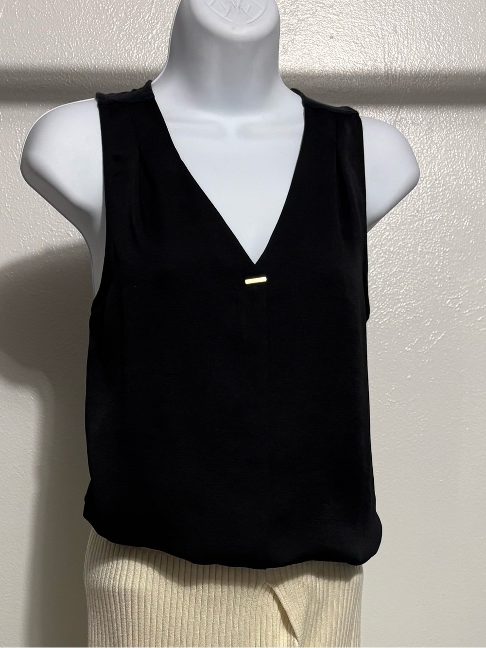 Express Women's Black Scoop Neck Tank Top